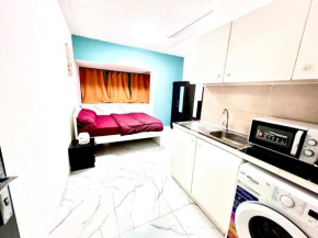Studio Apartment Sheikh zayed Road Dubai